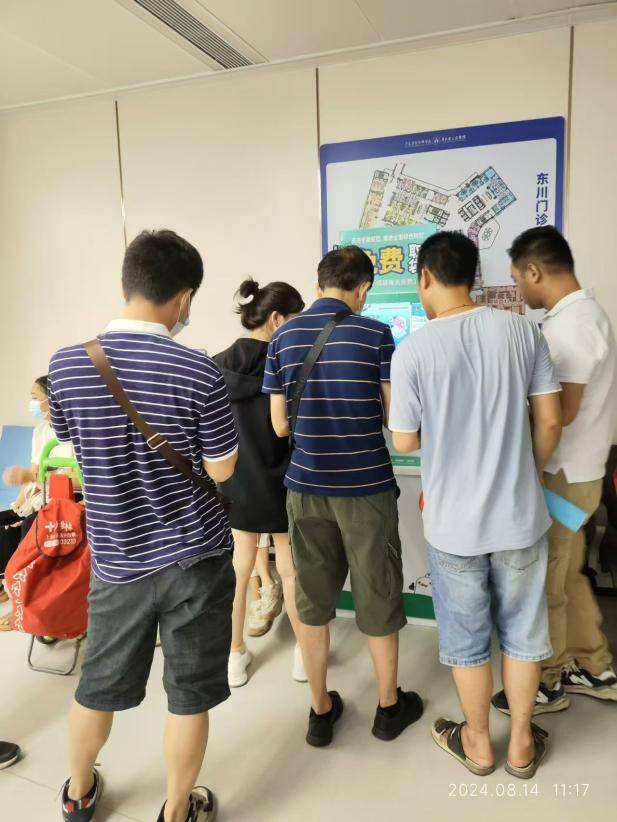 农工党辽宁省委会发布红头文件引领禁塑行动，与自助取袋机共筑绿色就医环境