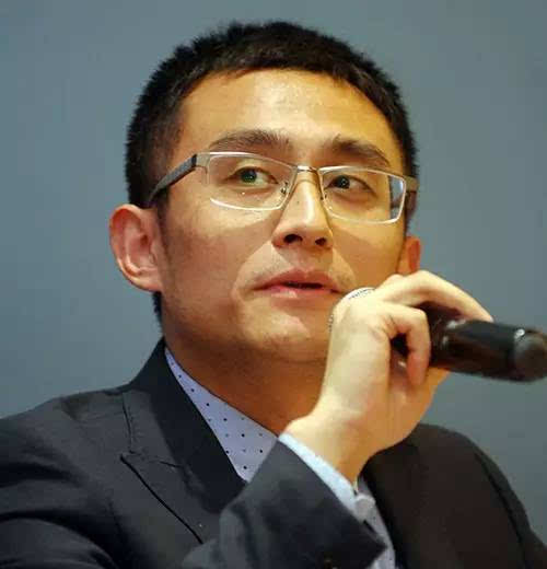 证券男(证券男女开会音频)